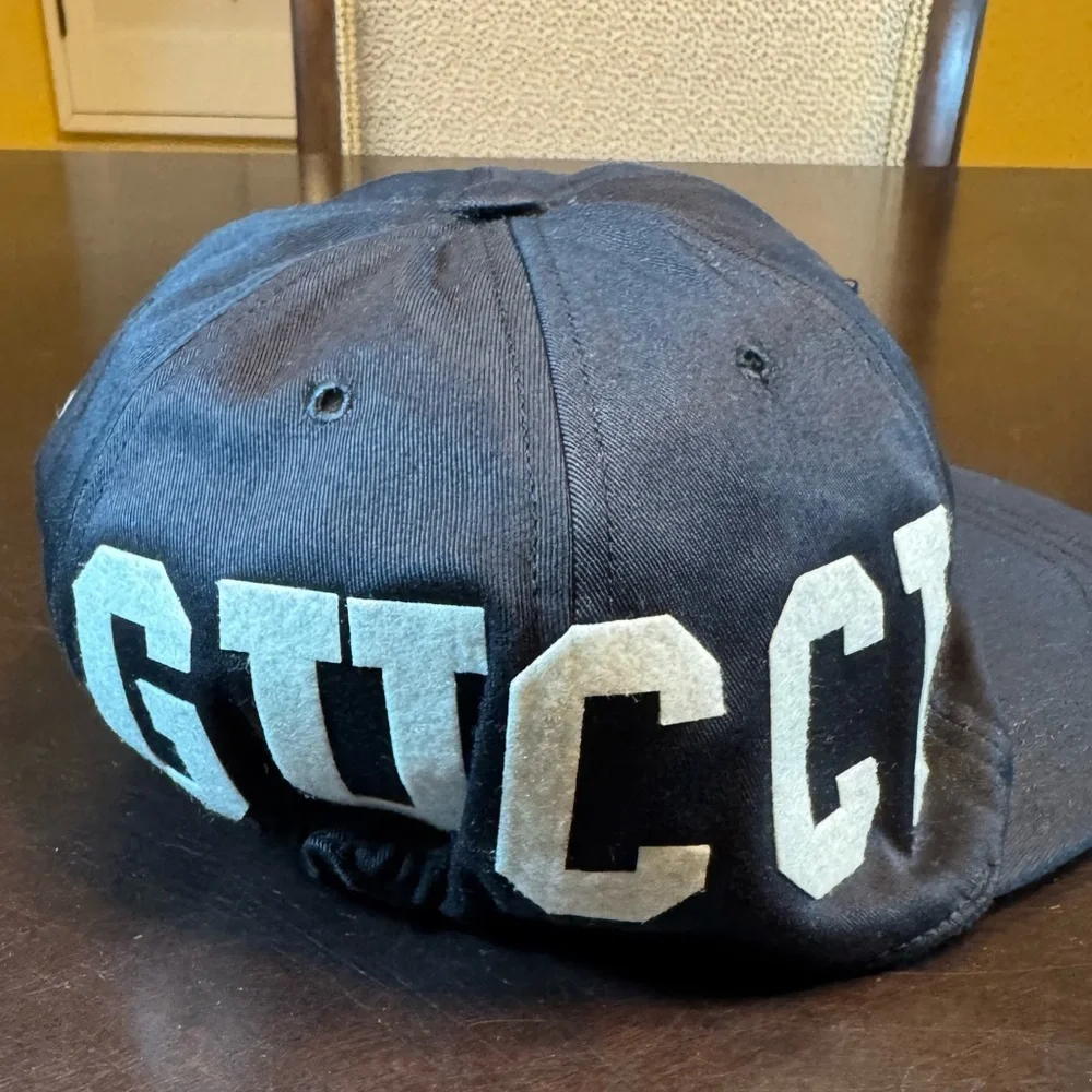 New Gucci Logo Black White Baseball Hat Size XL